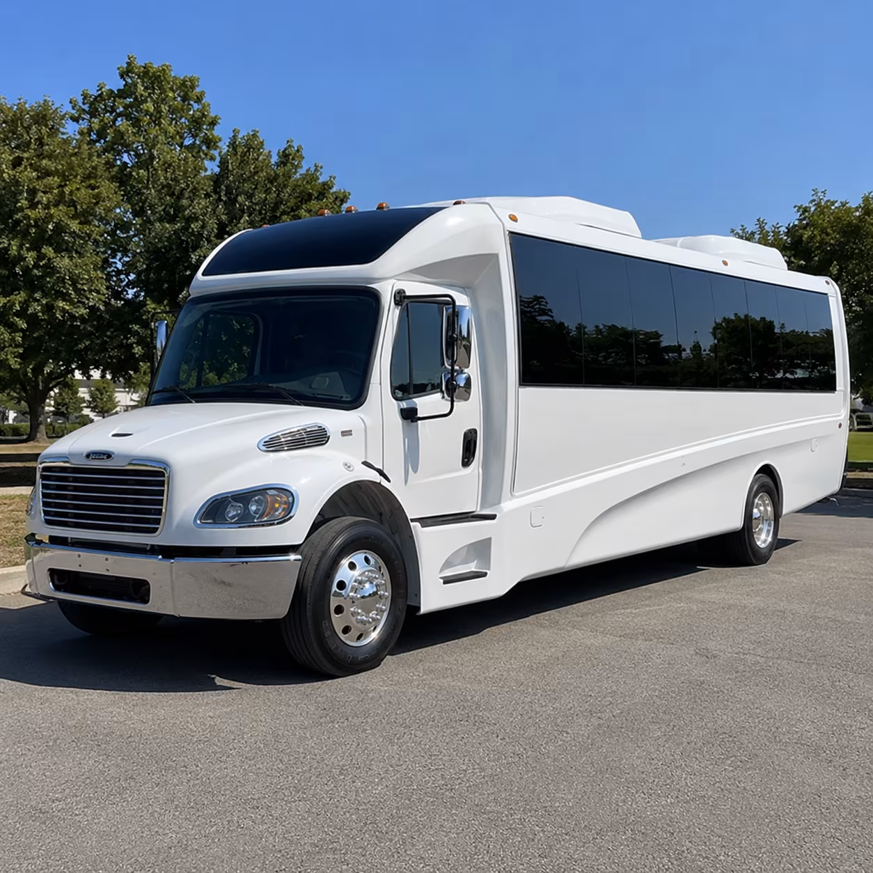 farmington hills 18 passenger minibus