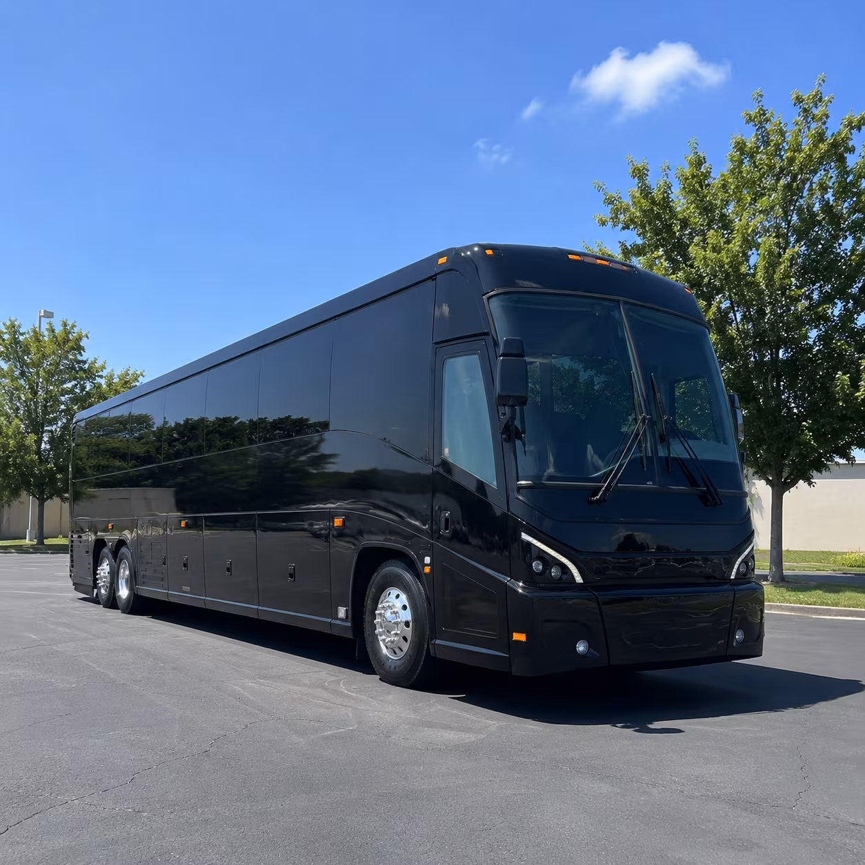 farmington hills 56 passenger charter bus