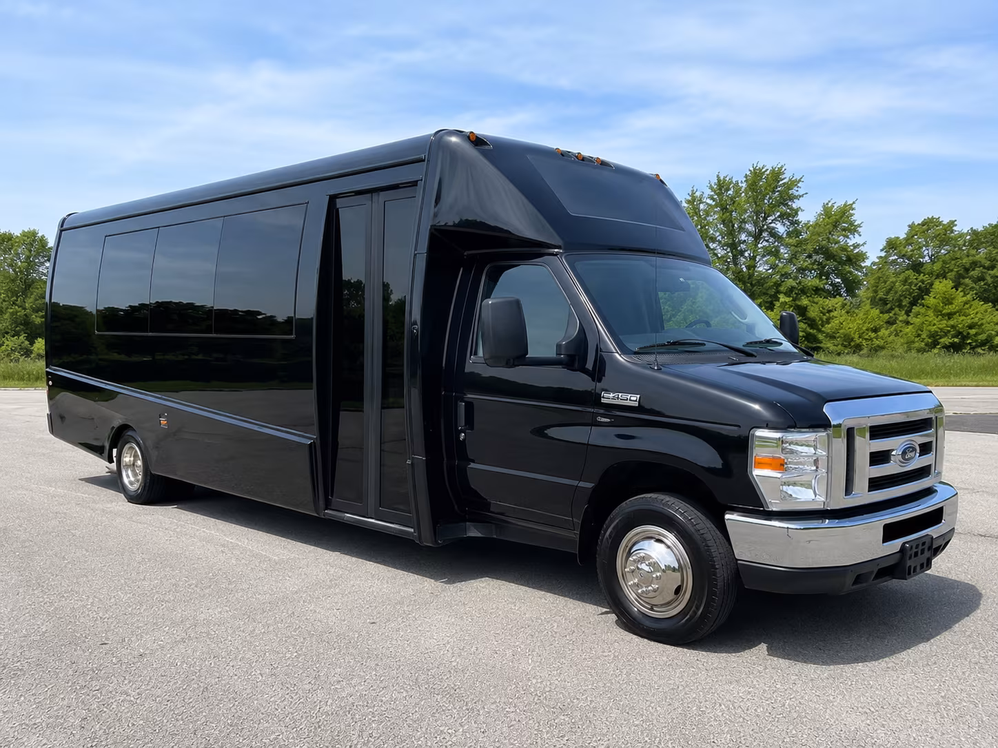 farmington hills bus rentals