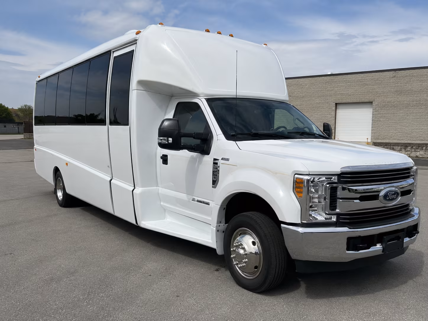 farmington hills concert transportation onboard seating