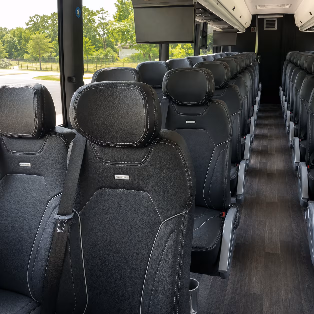 farmington hills sporting event charter bus rental