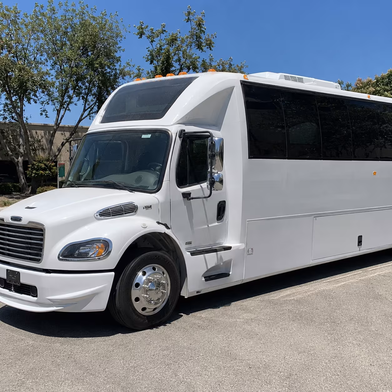 party buses for bachelorette wine tours around metro detroit